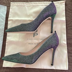 SJP by Sarah Jessica Parker Fawn in Glow 38.5